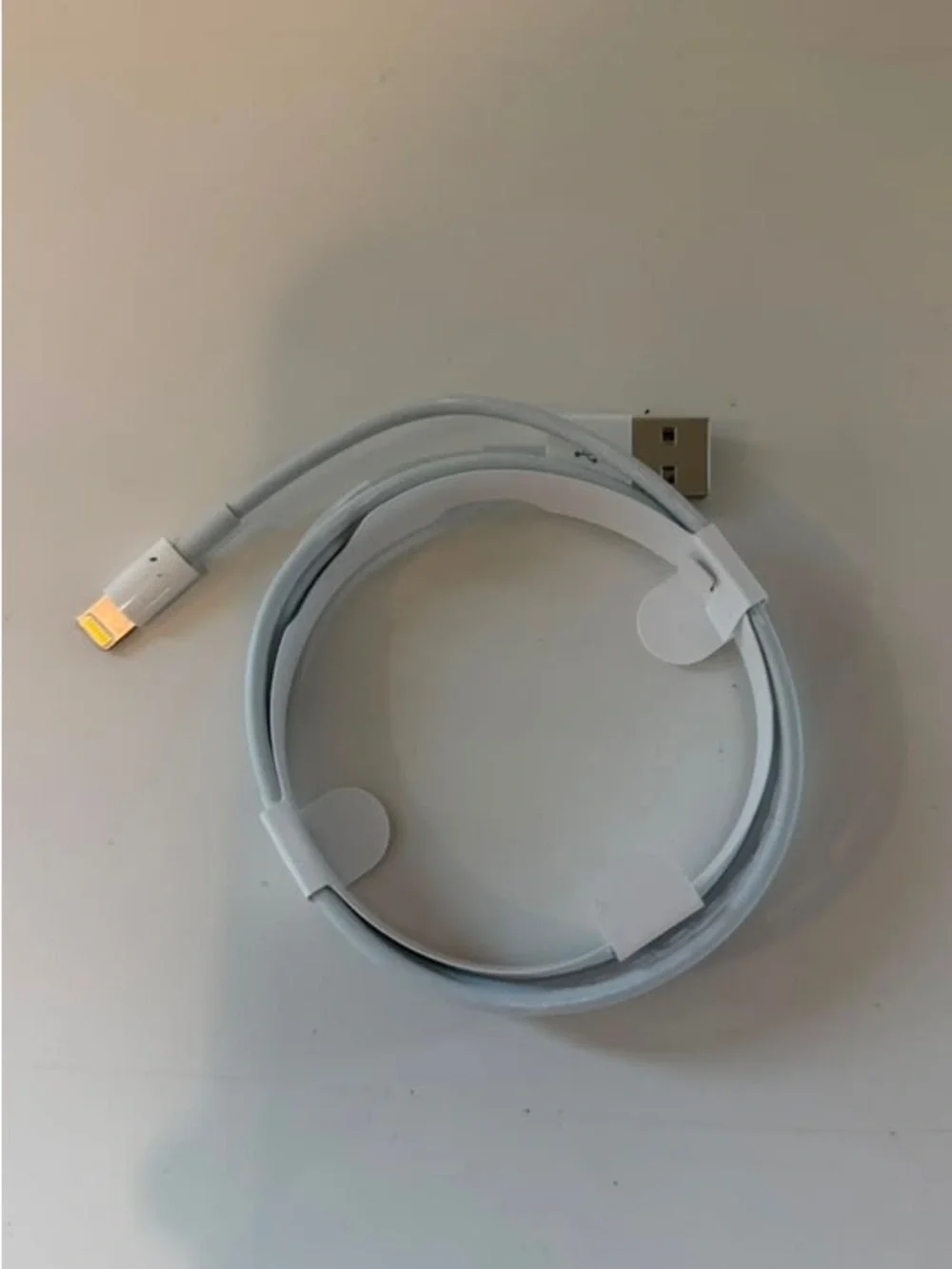 White USB to Lightning Charging Cable for iPhone iPad